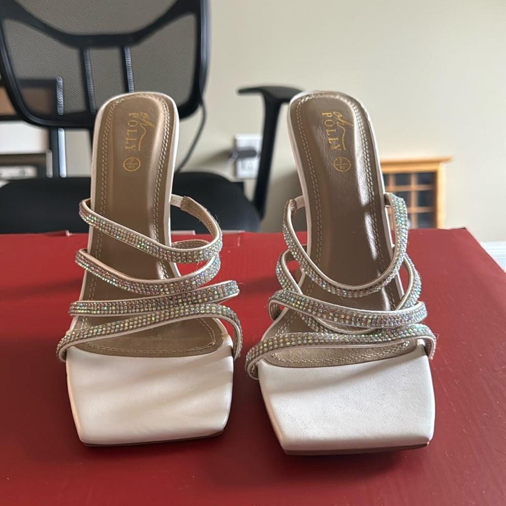 Oh Polly Heels 4.5in size 9 US